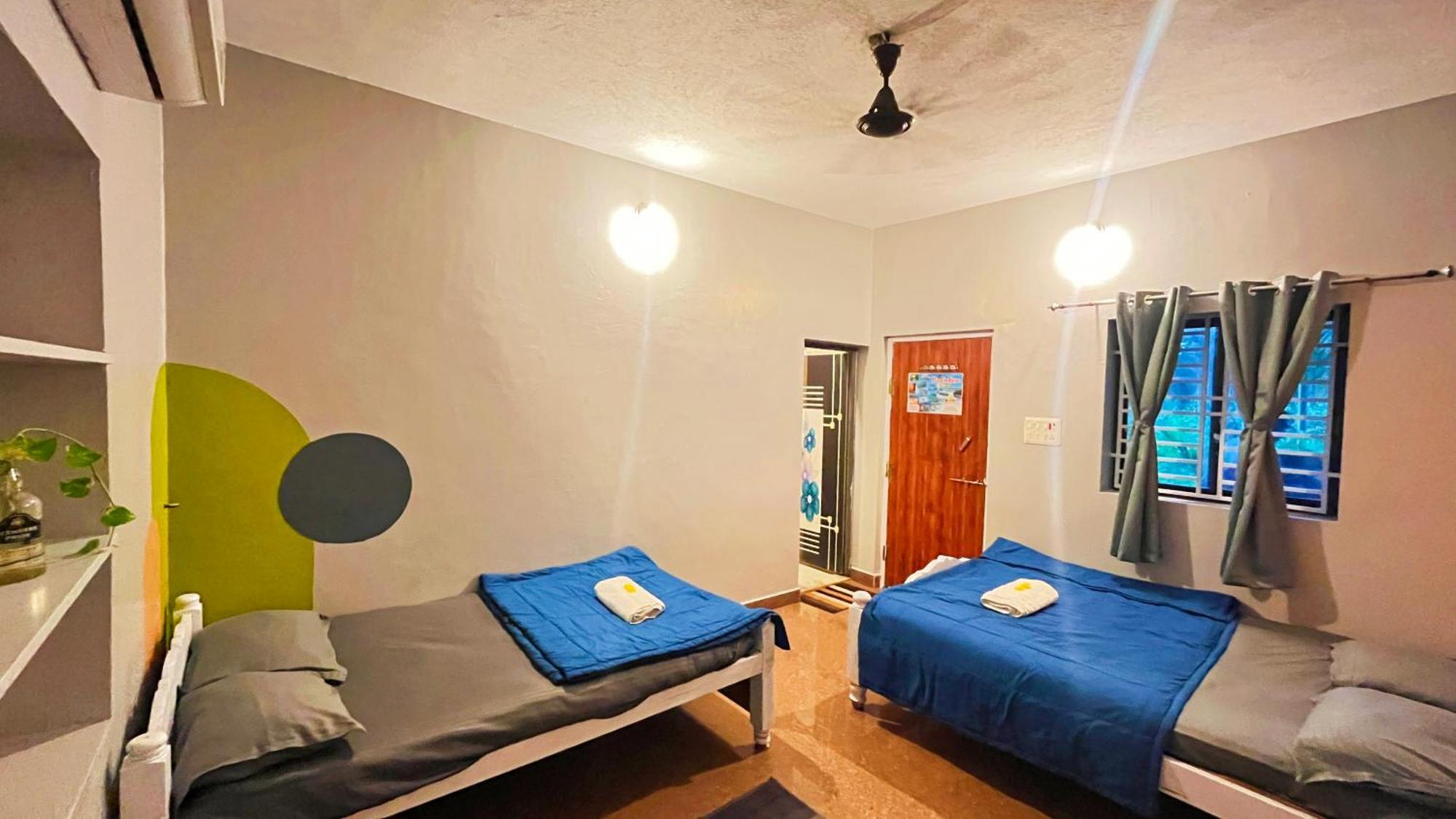 Nidisha Rooms Gokarna  Exterior foto