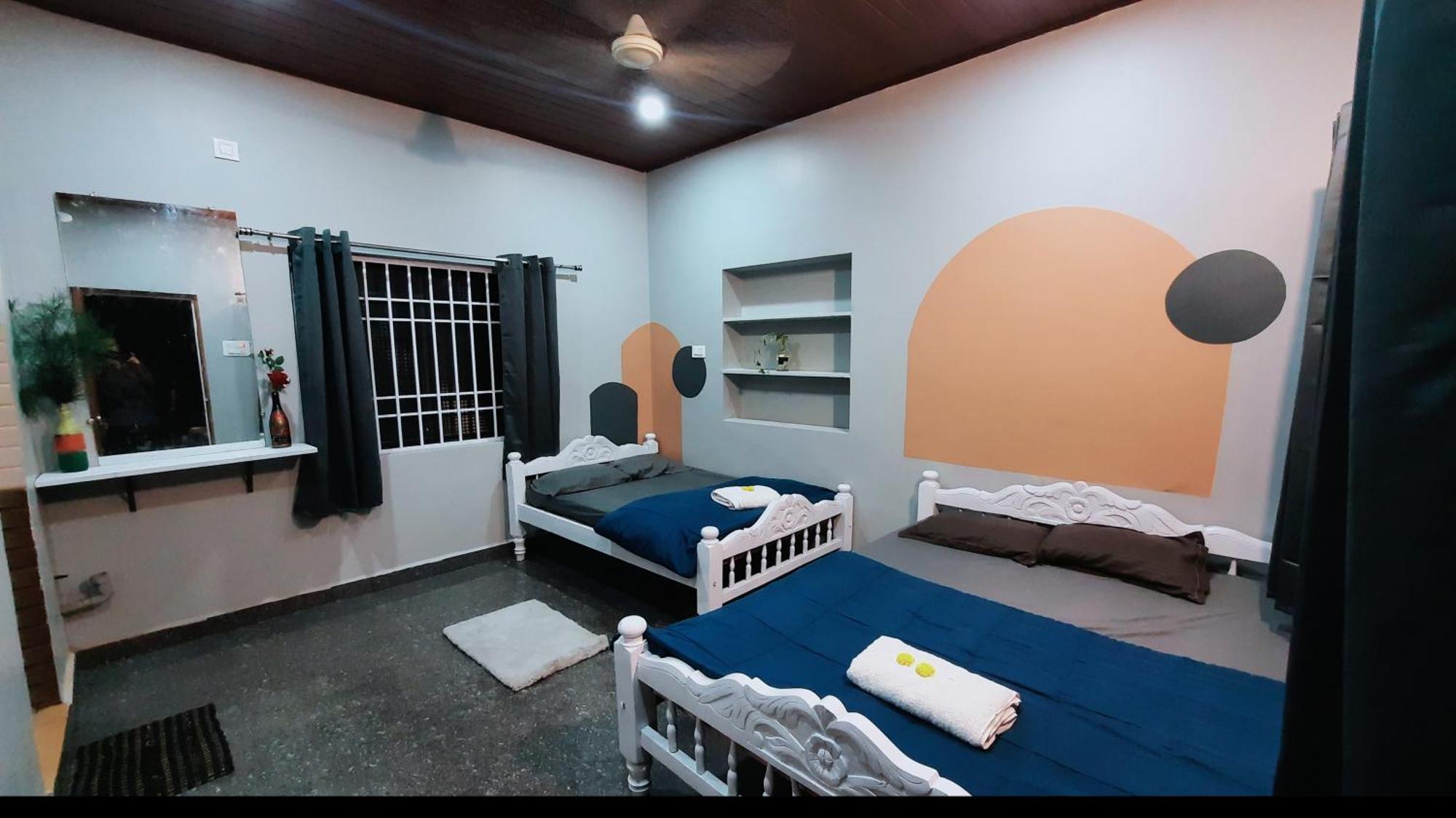 Nidisha Rooms Gokarna  Exterior foto