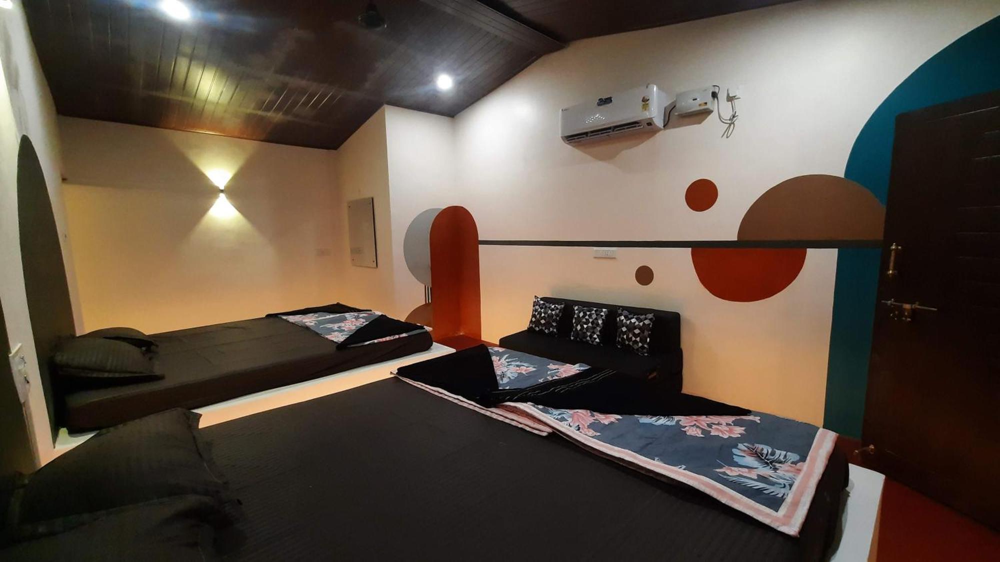 Nidisha Rooms Gokarna  Habitación foto